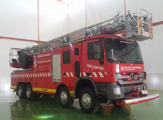 FIRE LADDER TELESCOPIC LADDER 32 M 1 15873441_1414652315226089_6037525357284172904_n